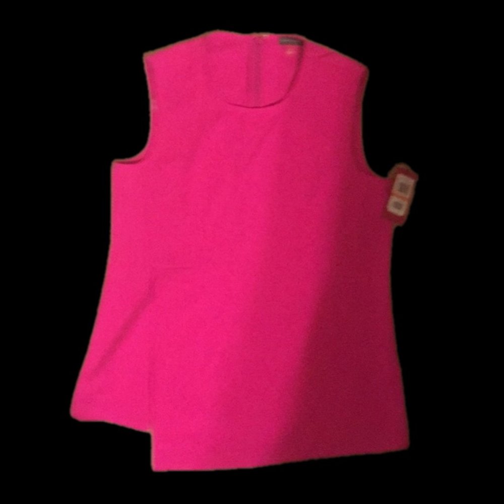 NWT Vince Camuto Asymmetrical Sleeveless Top-S